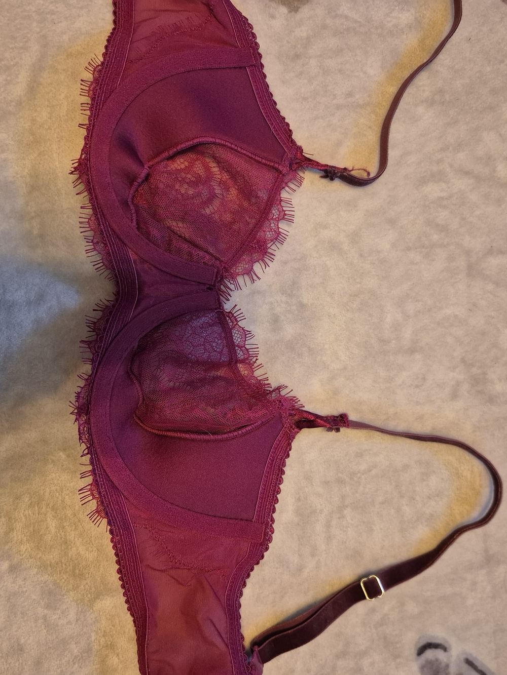 Victoria's Secret Burgundy Lace Underwire Bra - Picture 5 of 5